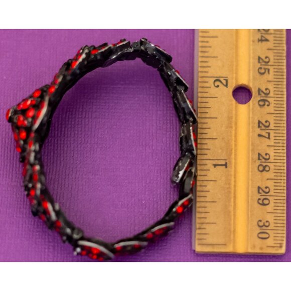 7 inch, Vintage Red Rhinestones Floral Abstract Cuff Bracelet - Q41 - Picture 4 of 4